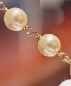 Dior Womens Metamorphose Choker Golden-9.jpg