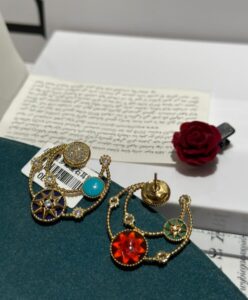 Dior Womens Rose Des Vents Earrings Golden-2.jpg