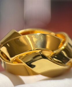 Loewe Womens Chunky Nest Ring Golden-9.jpg