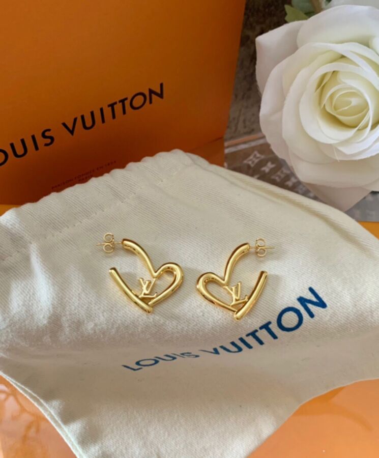Louis Vuitton Limited Edition - Fall In Love Heart Earrings PM M00463 Golden-2.jpg