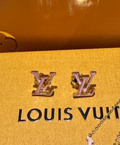 Louis Vuitton Womens LV Iconic Enamel Earrings Pink-2.jpg