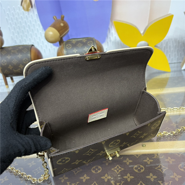 Pochette Camille M13566-10.jpg