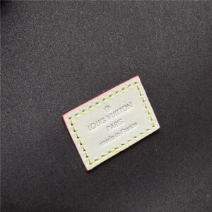 Pochette Camille M13566-11.jpg