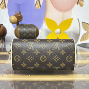 Pochette Camille M13566-3.jpg
