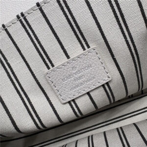 Pochette Metis M13481 Brume-10.jpg