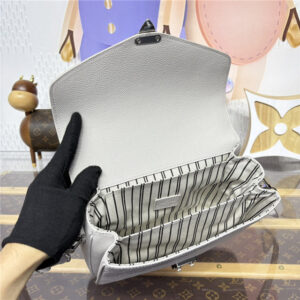 Pochette Metis M13481 Brume-9.jpg