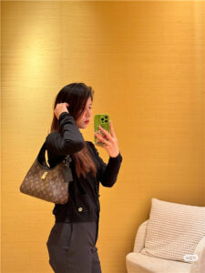 The Drop PM M12940-15.jpg