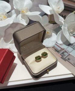 Valentino Womens V Logo Signed Swarovski Earrings Green-2.jpg