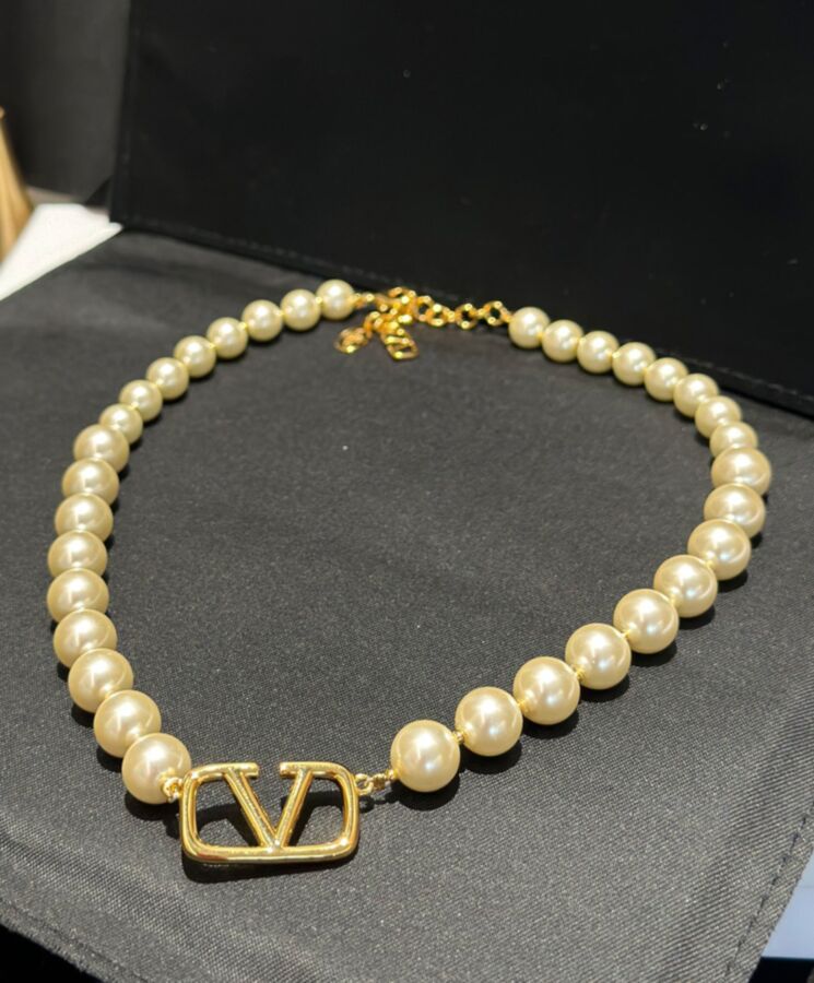 Valentino Womens Vlogo Signature Metal Necklace With Swarovski Pearls White-2.jpg