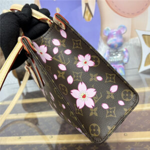 LV x TM OnTheGo PM M13269-4.jpg