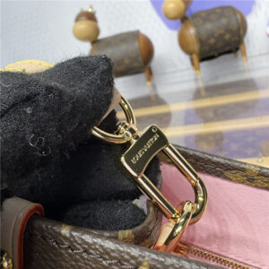 LV x TM OnTheGo PM M13269-8.jpg