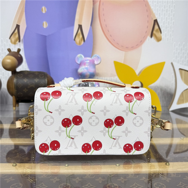 LV x TM Pochette Metis East West M14231-4.jpg