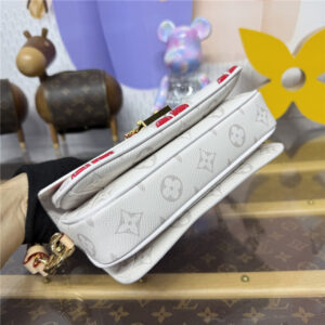 LV x TM Pochette Metis East West M14231-5.jpg