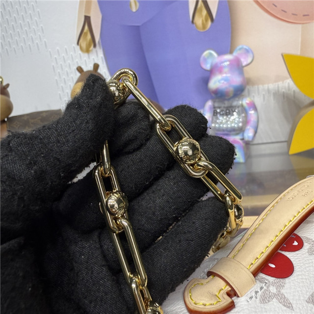 LV x TM Pochette Metis East West M14231-8.jpg