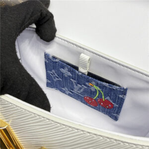 LV x TM Twist PM M13239-10.jpg