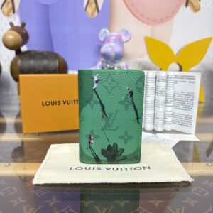 Louis Vuitton Pocket Organizer Green M14880-1