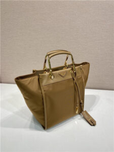 Re-Nylon Medium Tote Bag 1BG578 Brandy-3.jpg