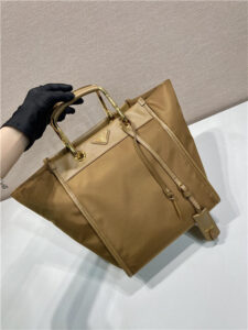 Re-Nylon Medium Tote Bag 1BG578 Brandy-5.jpg