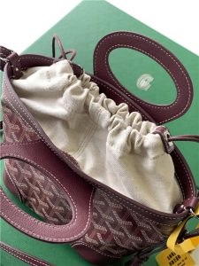 Goyard Beluga Mini Bag 67300 Burgundy-7.jpg