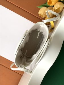 Goyard Beluga Mini Bag 67300 White-9.jpg