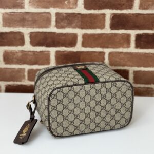 Gucci Savoy Medium Beauty Case ‎811489-4