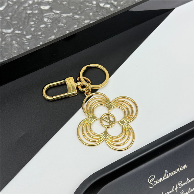 LV Breeze Key Holder M02798-1.jpg