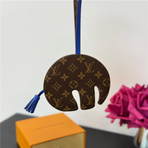 LV Elephant Bag Charm M02325 Orange-5.jpg