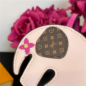 LV Elephant Bag Charm M02325 Pink-4.jpg
