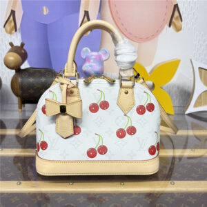 LV x TM Alma BB M14234-1.jpg