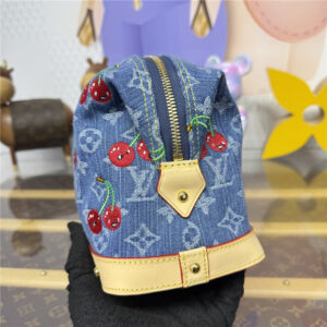 LV x TM Cosmetic Pouch GM M13893-4.jpg