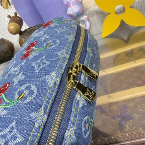 LV x TM Cosmetic Pouch GM M13893-6.jpg