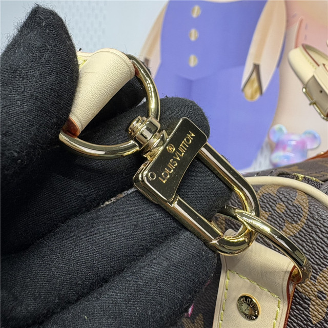 LV x TM Keepall Bandouliere 45 M13752-10.jpg