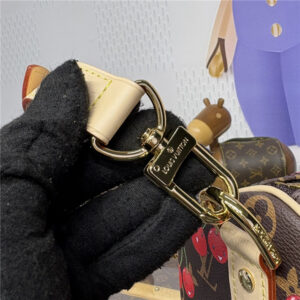 LV x TM Keepall Bandouliere 45 M13764-9.jpg