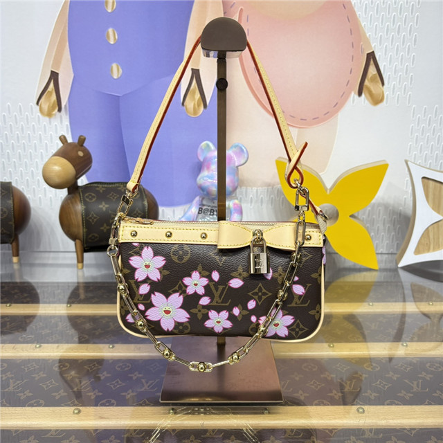 LV x TM Pochette Accessoires M13666-1.jpg