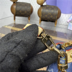 LV x TM Pochette Accessoires M13994-9.jpg