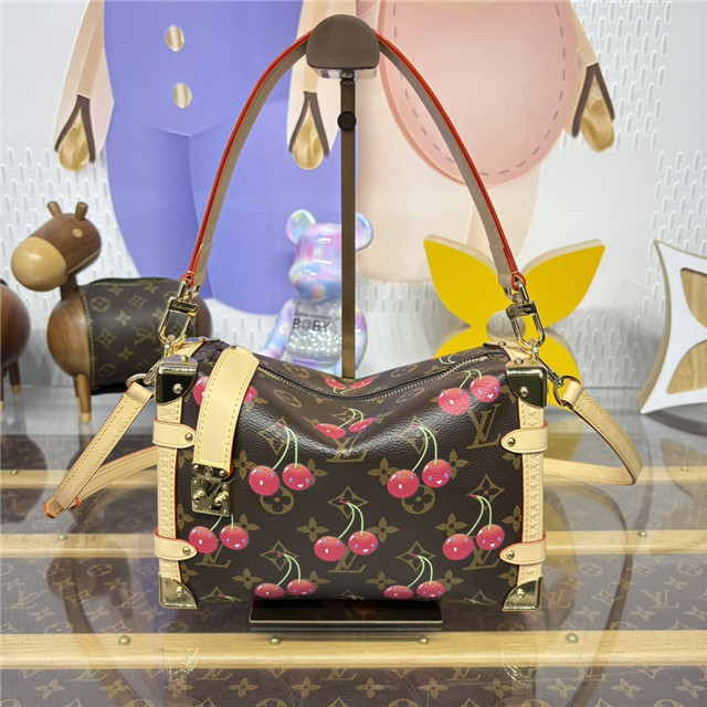 LV x TM Side Trunk MM M14278-1.jpg