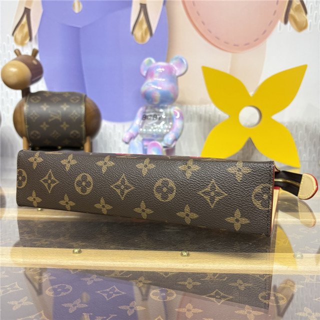 LV x TM Toiletry Pouch M14372-4.jpg