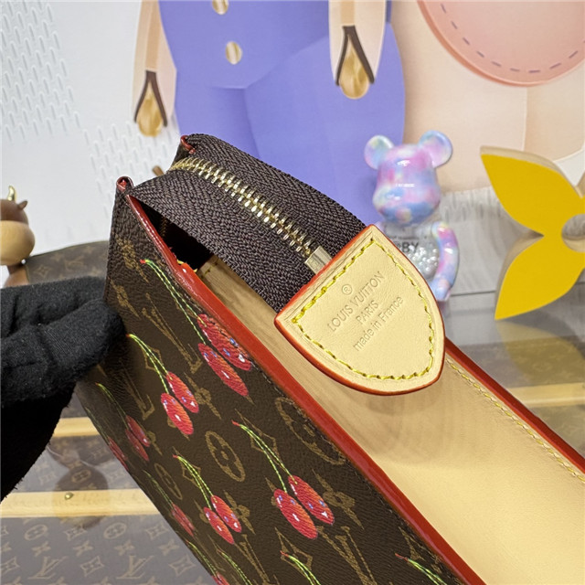 LV x TM Toiletry Pouch M14372-6.jpg