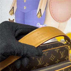 Nil Messenger M14016-7.jpg