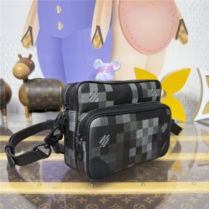 Nil Messenger M14988-2.jpg