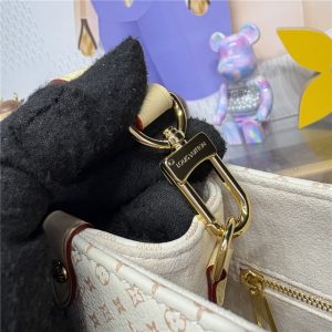 OnTheGo PM M15138-9.jpg