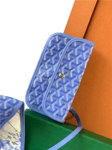 Saint Louis PM 67302 Iris-7.jpg