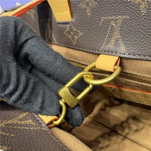 Shopper Tote MM M13928-9.jpg