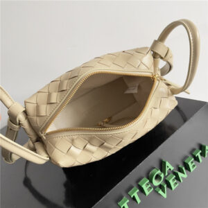 Top Handle Loop 796615 Light butterscotch-7.jpg