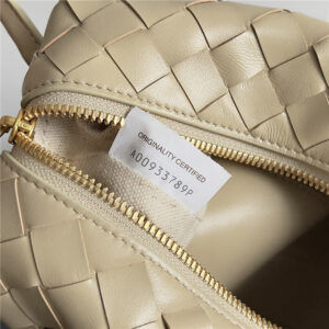 Top Handle Loop 796615 Light butterscotch-8.jpg