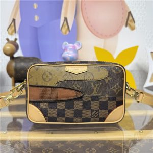 Trocadero Wearable Wallet M26020-1.jpg