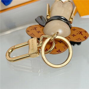 Vivienne Ski Bag Charm And Key Holder M02137-9.jpg
