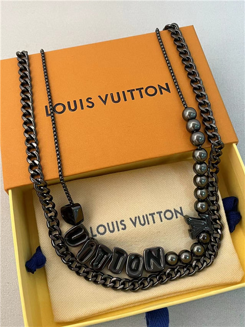 Vuitton Chain Belt M02531-2.jpg