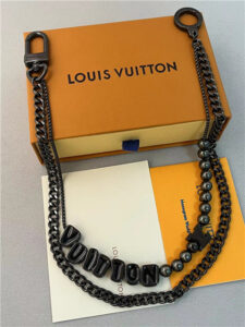 Vuitton Chain Belt M02531-3.jpg