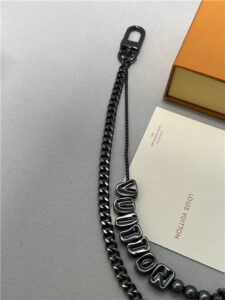 Vuitton Chain Belt M02531-5.jpg